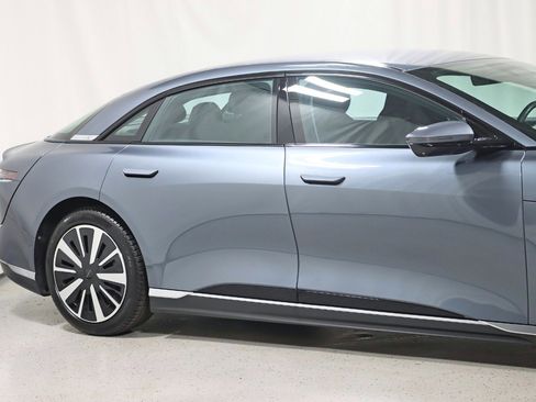 Used 2025 Lucid Air Pure image 3
