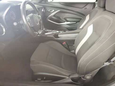 Used 2023 Chevrolet Camaro LT RWD image 10