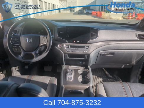 Used 2023 Honda Passport TrailSport image 18