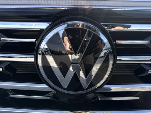 New 2026 Volkswagen Atlas SEL image 32