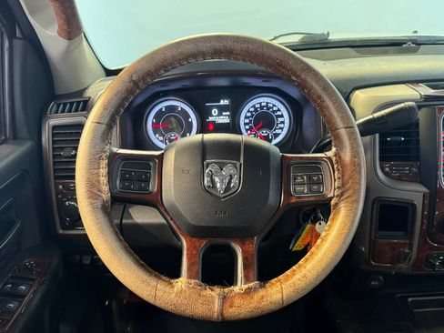 Used 2013 RAM 2500 Tradesman w/ Chrome Appearance Group AWD/4WD image 12