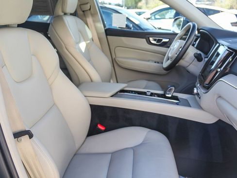 Used 2023 Volvo XC60 B5 Plus w/ Protection Package Premier image 25