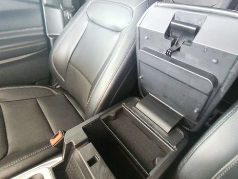 Used 2021 Ford Explorer Limited w/ Equipment Group 301A AWD/4WD image 34