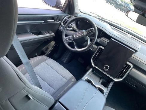 Used 2025 GMC Acadia Elevation AWD/4WD image 24