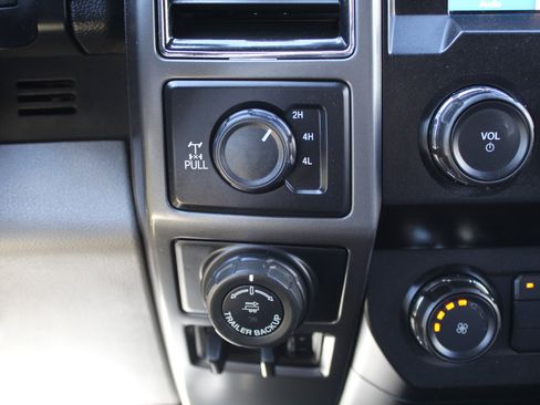 Used 2019 Ford F150 XLT w/ Trailer Tow Package AWD/4WD image 29