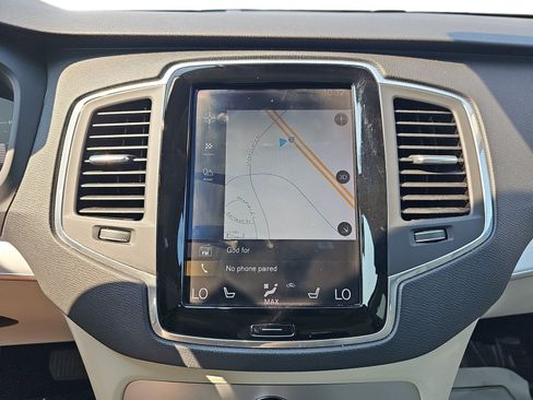 Used 2018 Volvo XC90 T5 Momentum w/ Convenience Package AWD/4WD image 19