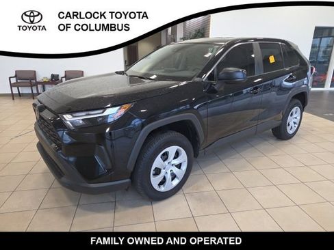 Used 2025 Toyota RAV4 LE FWD image 3