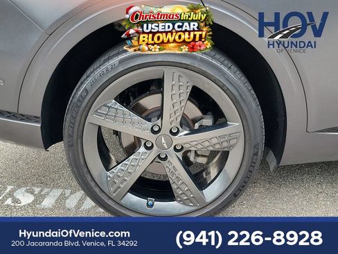 Used 2022 Genesis GV70 2.5T w/ Sport Prestige Package AWD/4WD image 11