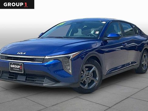 Used 2025 Kia K4 FWD image 1