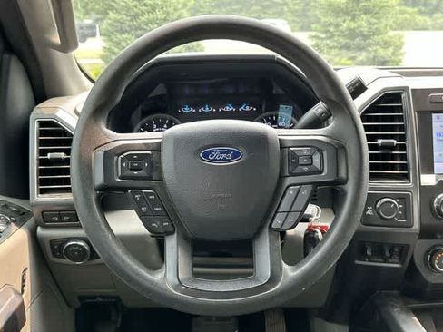 Used 2021 Ford F250 XLT w/ XLT Premium Package AWD/4WD image 7