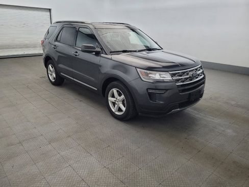 Used 2018 Ford Explorer XLT FWD image 13
