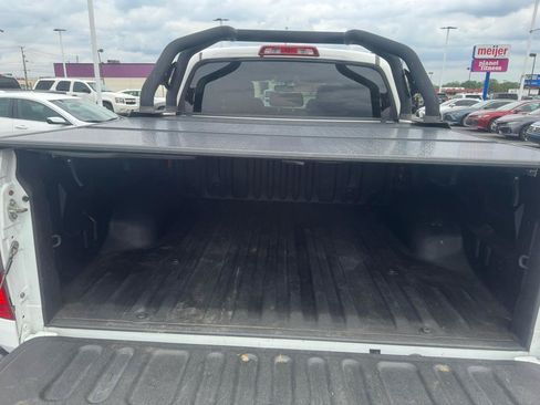 Used 2017 Toyota Tundra SR5 w/ SR5 Upgrade Package RWD image 59
