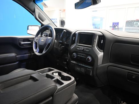 Used 2022 Chevrolet Silverado 1500 Custom image 15