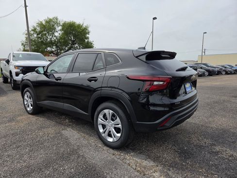 New 2026 Chevrolet Trax LS FWD image 3
