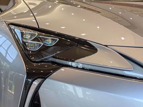 Used 2022 Lexus LC 500 Convert w/ Accessory Package RWD image 8