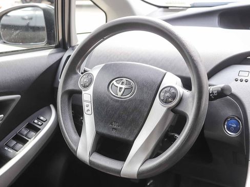 Used 2013 Toyota Prius Two image 17