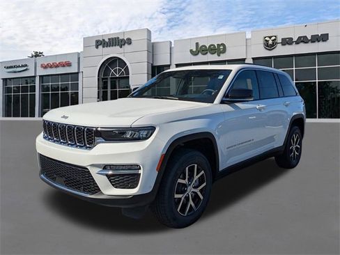 New 2025 Jeep Grand Cherokee Limited image 8