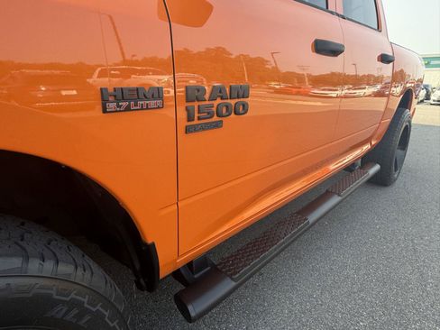 Used 2019 RAM 1500 Express w/ Express Value Package AWD/4WD image 12