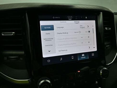 New 2026 RAM 1500 4x4 Crew Cab image 32