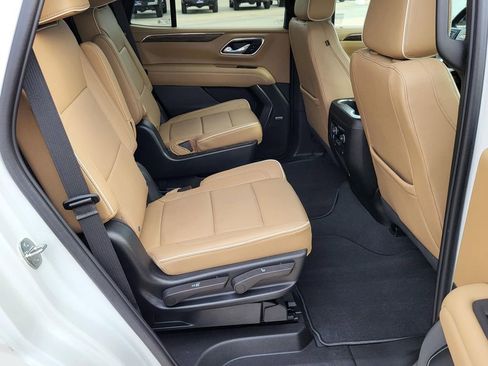 Used 2023 Chevrolet Tahoe Premier image 11