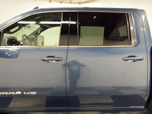 Used 2024 GMC Sierra 2500 SLE w/ SLE Value Package; AWD/4WD image 13
