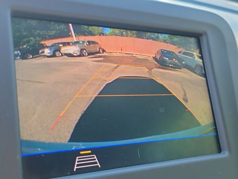 Used 2021 Chevrolet Equinox LT FWD image 31