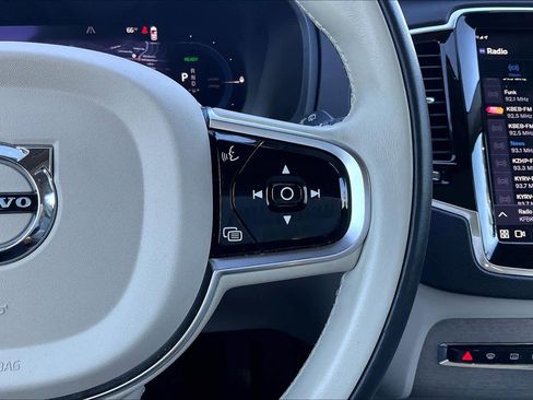 Used 2024 Volvo XC90 T8 Plus image 22