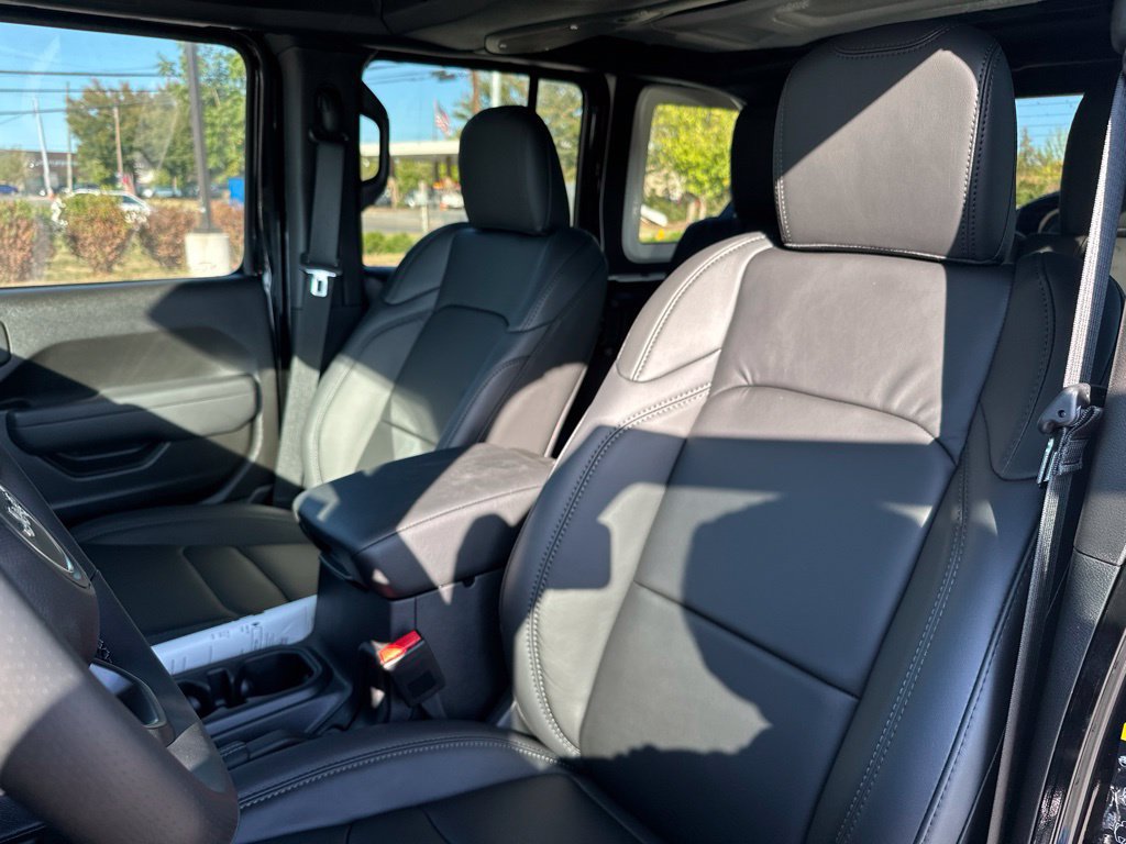 New 2026 Jeep Wrangler Unlimited Rubicon 392 AWD/4WD image 38