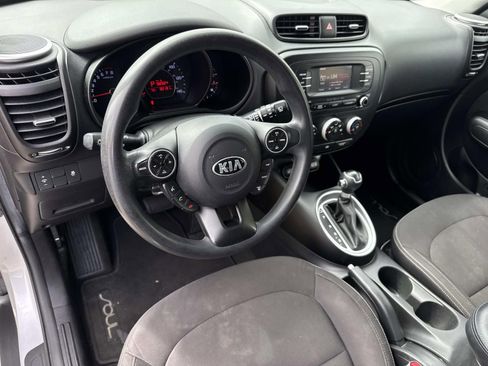 Used 2015 Kia Soul image 19