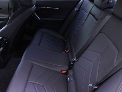 Used 2024 BMW i5 eDrive40i w/ M Sport Package RWD image 36