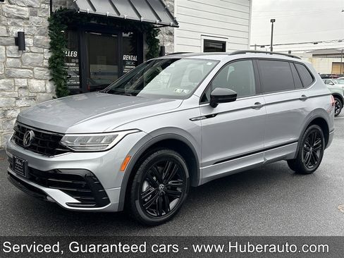 Used 2022 Volkswagen Tiguan SE R-Line image 1