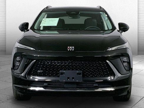 Used 2025 Buick Envision Sport Touring image 2