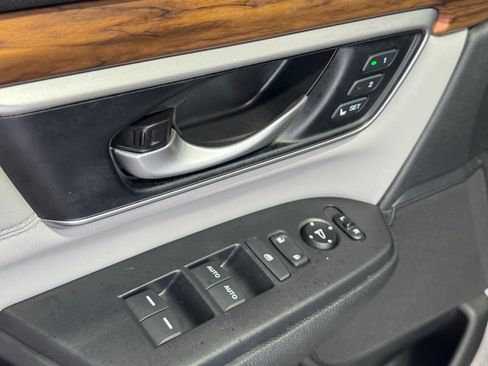 Used 2020 Honda CR-V Touring image 19