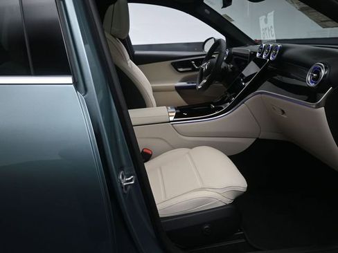 New 2026 Mercedes-Benz GLC 300 image 30