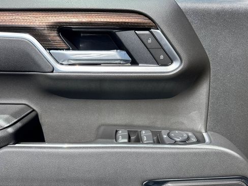 New 2026 Chevrolet Silverado 1500 RST w/ Dark Appearance Package AWD/4WD image 13