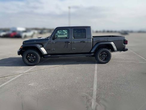 New 2026 Jeep Gladiator Sport image 6