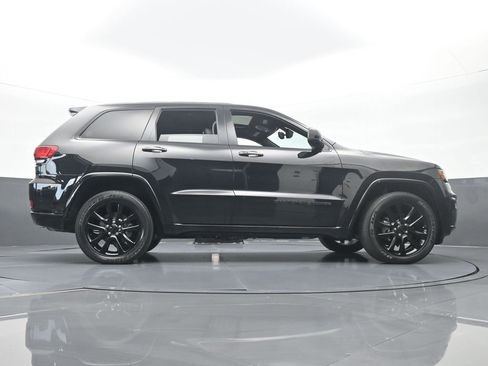 Used 2020 Jeep Grand Cherokee Altitude image 62