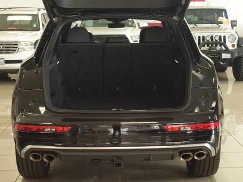 Used 2022 Audi SQ5 Premium Plus w/ Premium Plus Package AWD/4WD image 34