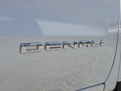 Used 2020 GMC Sierra 1500 Denali w/ Denali Ultimate Package AWD/4WD image 42