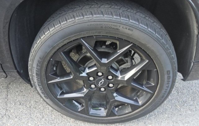 Used 2024 Chevrolet Traverse RS AWD/4WD image 8