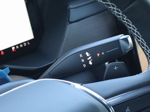 New 2026 GMC Acadia Denali w/ Super Cruise Package image 17