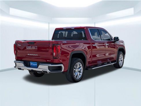 Used 2022 GMC Sierra 1500 SLT w/ SLT Premium Plus Package AWD/4WD image 6