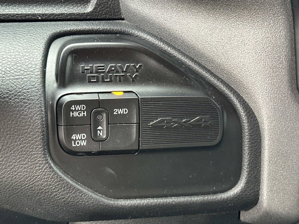 Used 2024 RAM 2500 Tradesman w/ Chrome Appearance Group AWD/4WD image 23