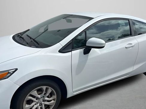 Used 2015 Honda Civic LX image 2
