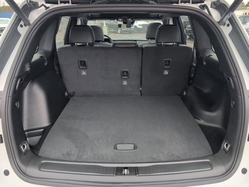 New 2025 Jeep Grand Cherokee Limited image 16