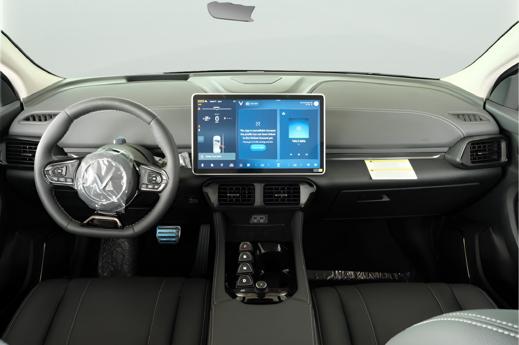 New 2025 VinFast VF 8 Eco AWD/4WD image 5