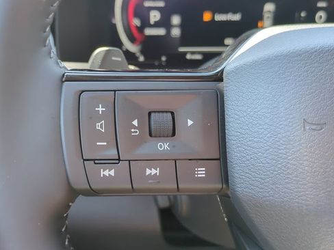 New 2026 Nissan Pathfinder Platinum FWD image 25