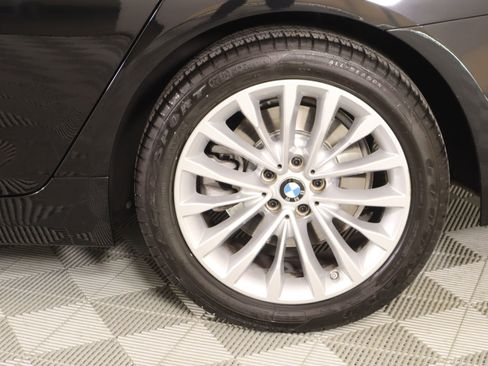 Used 2022 BMW 530i xDrive w/ Premium Package image 20