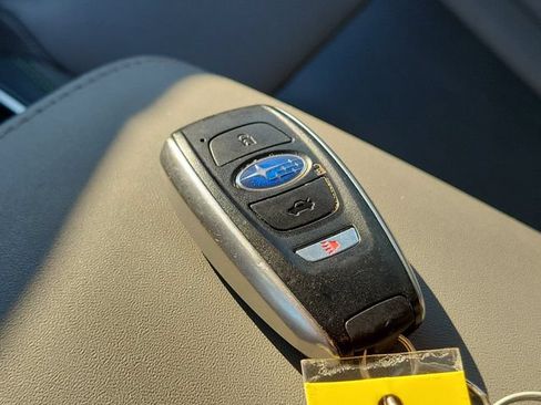 Used 2025 Subaru Outback Onyx Edition AWD/4WD image 36