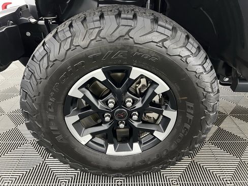 Certified 2025 Jeep Wrangler Unlimited Rubicon image 11